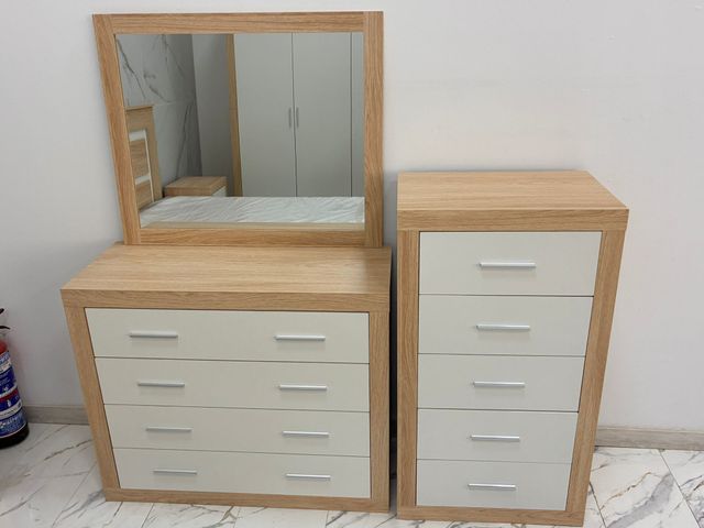 ! pack En oferta! Comoda Espejo y sinfonier! NUEVO