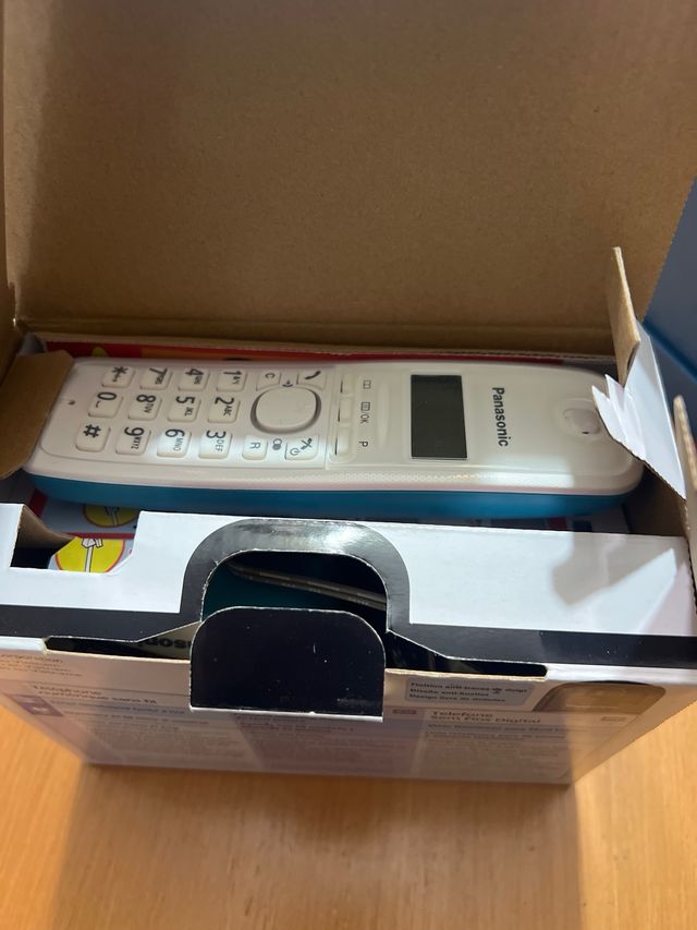 Teléfono Inalámbrico Panasonic KX-TG1611