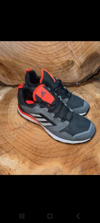 Adidas Terrex 44.5