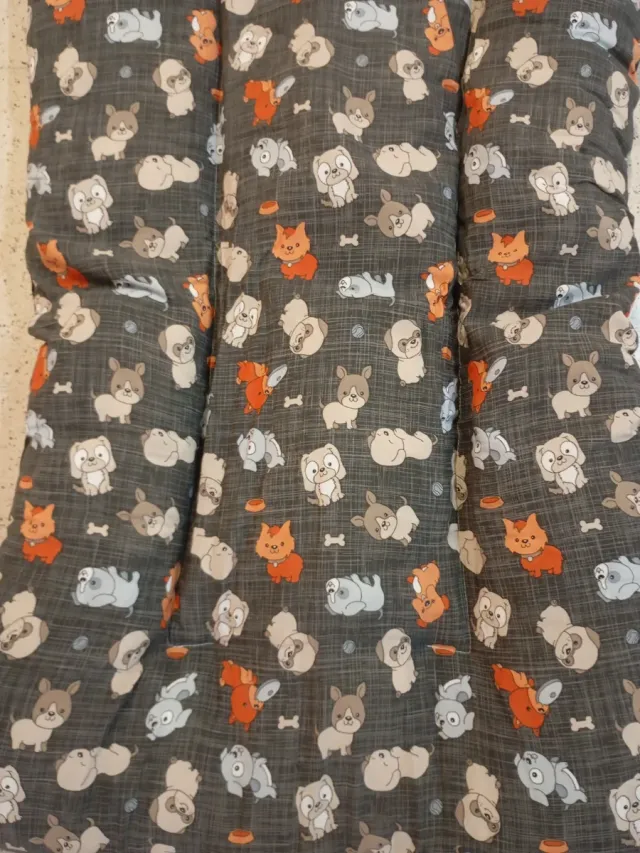 Cama para perro con estampado de animales