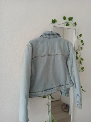 Cazadora vaquera acolchada Pull&Bear Talla XS