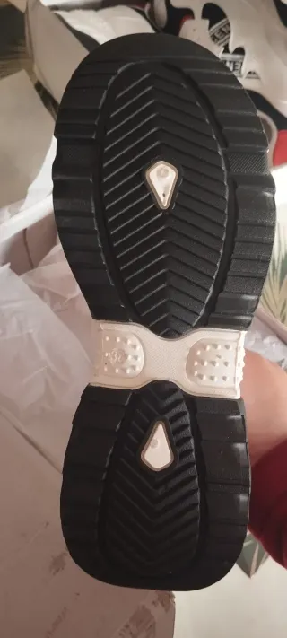 Zapatillas deportivas mujer nuevas a estenar