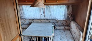 Caravana Aloha Roller buen estado