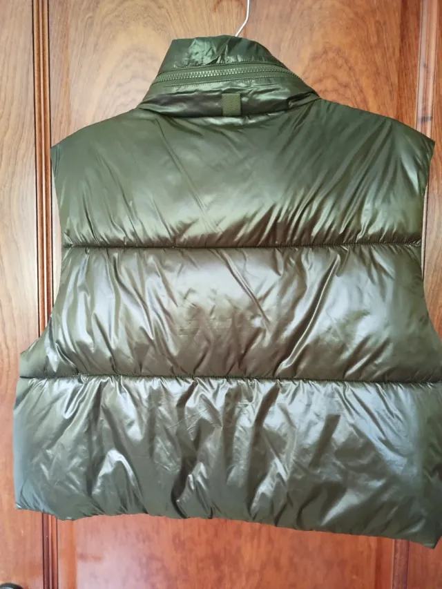 Chaleco corto Zara caqui