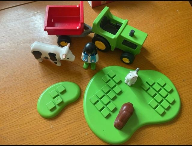 Granja y parque infantil