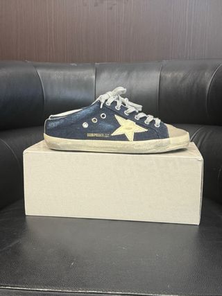 Golden Goose Sneakers Azul y Dorado