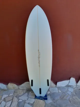 Tabla de surf FGZ Medidas en la foto 6'0 con 33 l