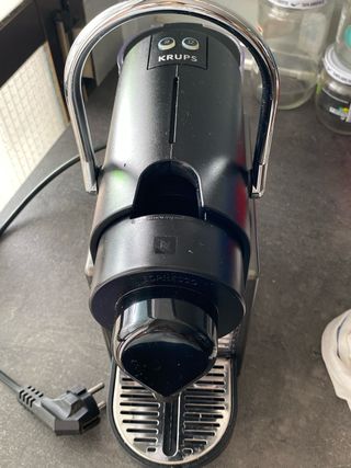 Cafetera Nespresso Krups aluminio