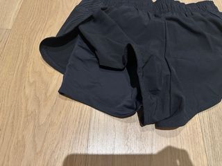 Pantalón corto H&M Sport Negro