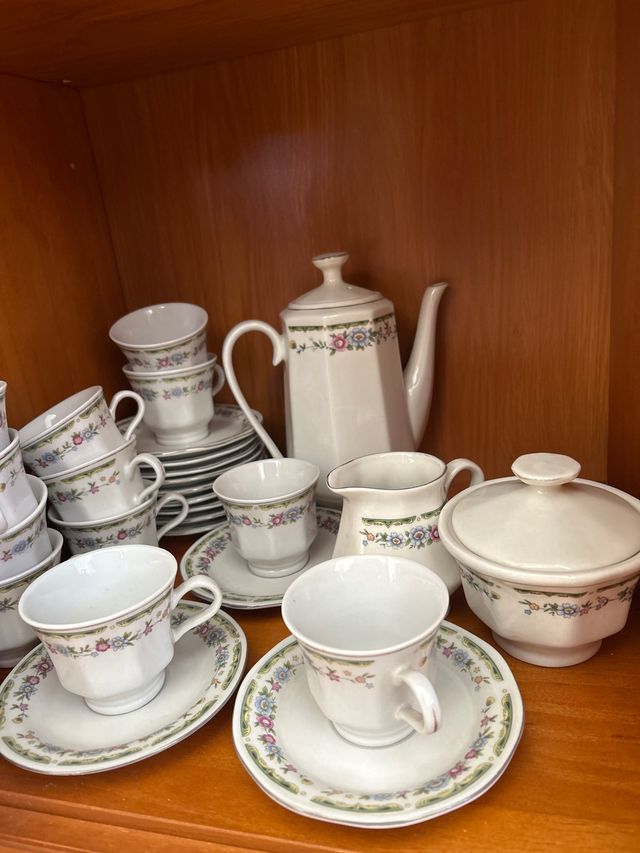 Juego de café porcelana floral