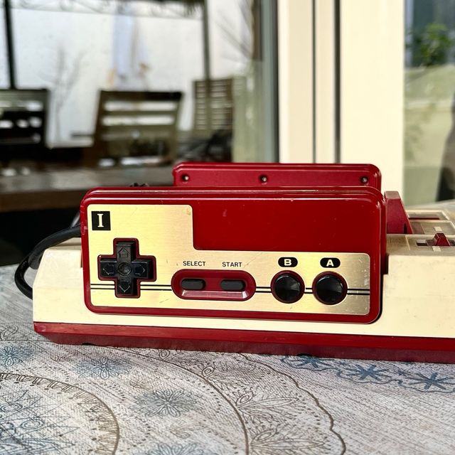 Consola Nintendo Family Computer 1983 - Japonesa