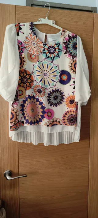 Blusa elegante estampada