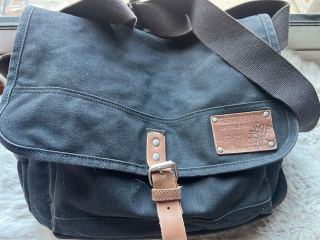 Bolsa Mensajero Timberland Negra y Marrón