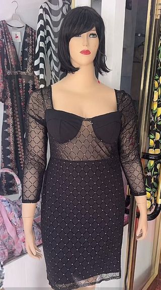 Maniquí mujer curvi