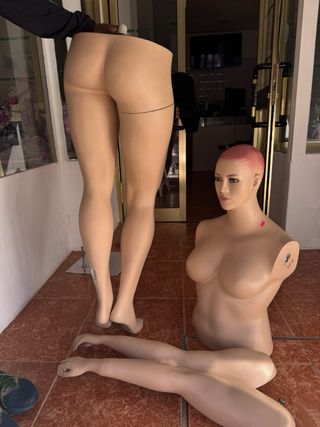 Maniquí mujer curvi