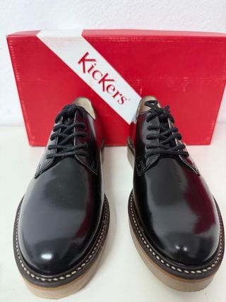 Zapatos Kickers cordones negros talla 36