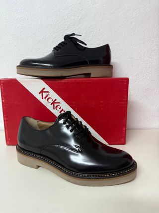 Zapatos Kickers cordones negros talla 36