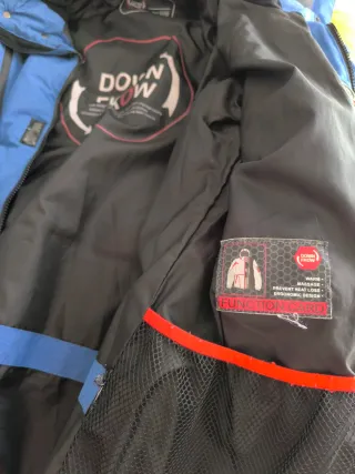 Abrigo plumas hombre azul y negro