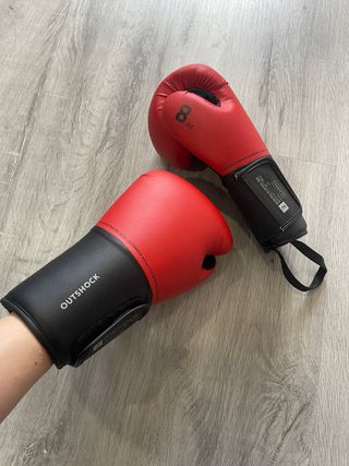 Guantes de Boxeo Outshock 8 oz Rojos