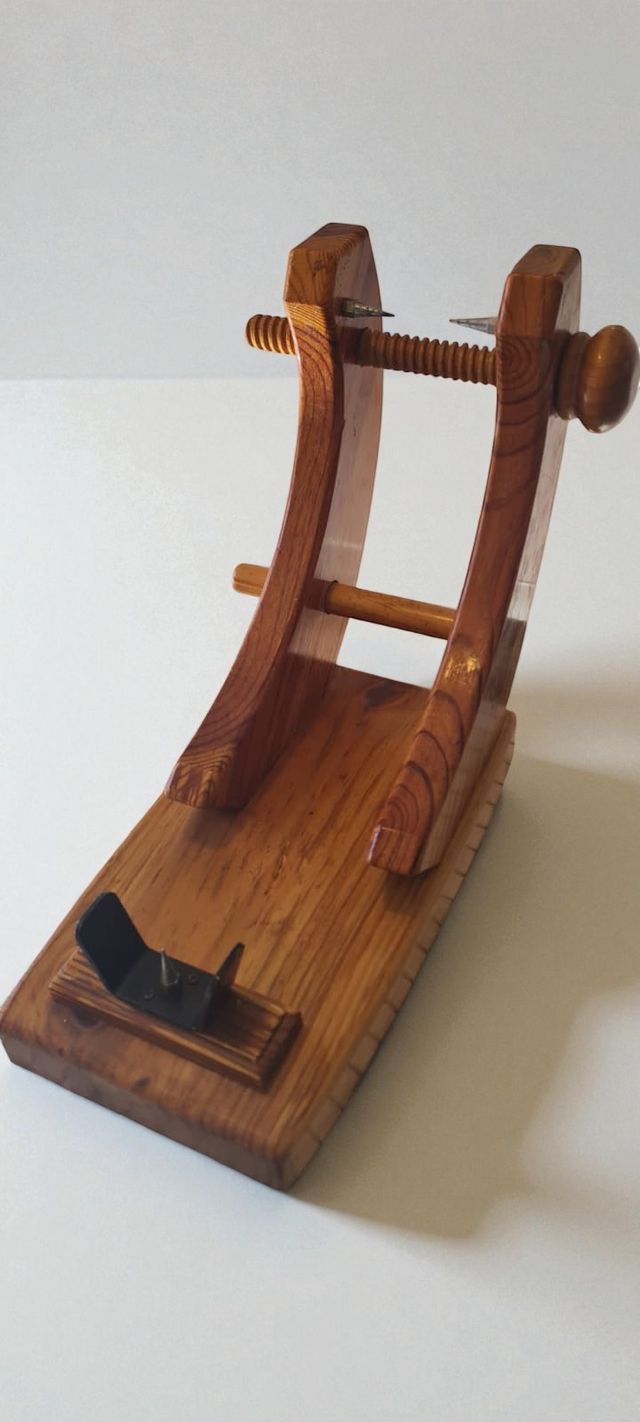 Porta prosciutto in legno e metallo