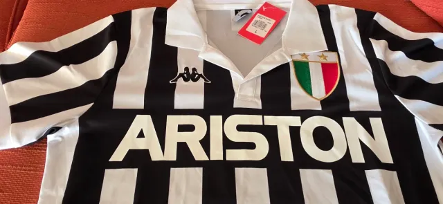Camiseta Retro Juventus 1984-85 Kappa