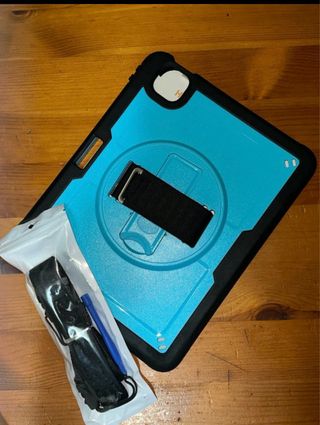 Custodie protettive tablet con accessori