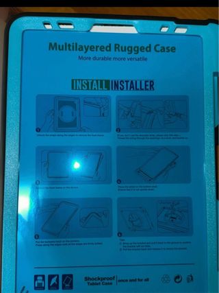 Custodie protettive tablet con accessori