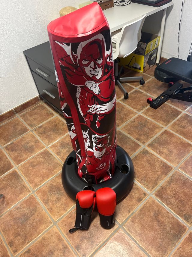Saco de boxeo Flash + guantes