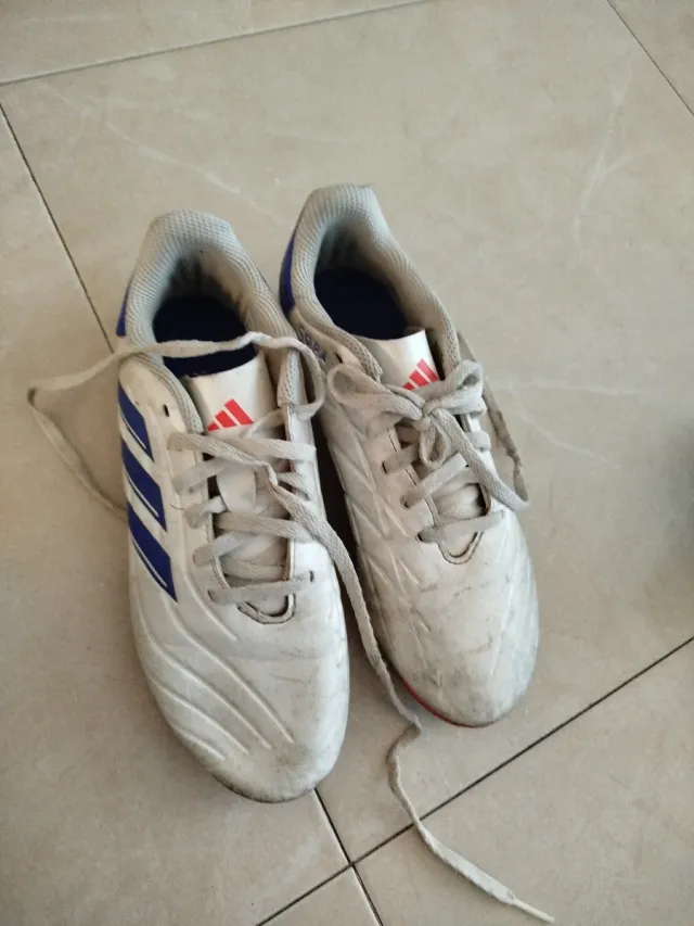 Botas de fútbol Adidas Talla 36