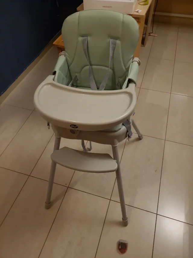 Trona bebé como nueva, plegable y regulable - 3en1