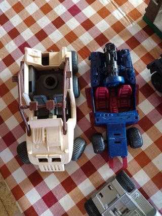 Un sacco di vecchi giocattoli