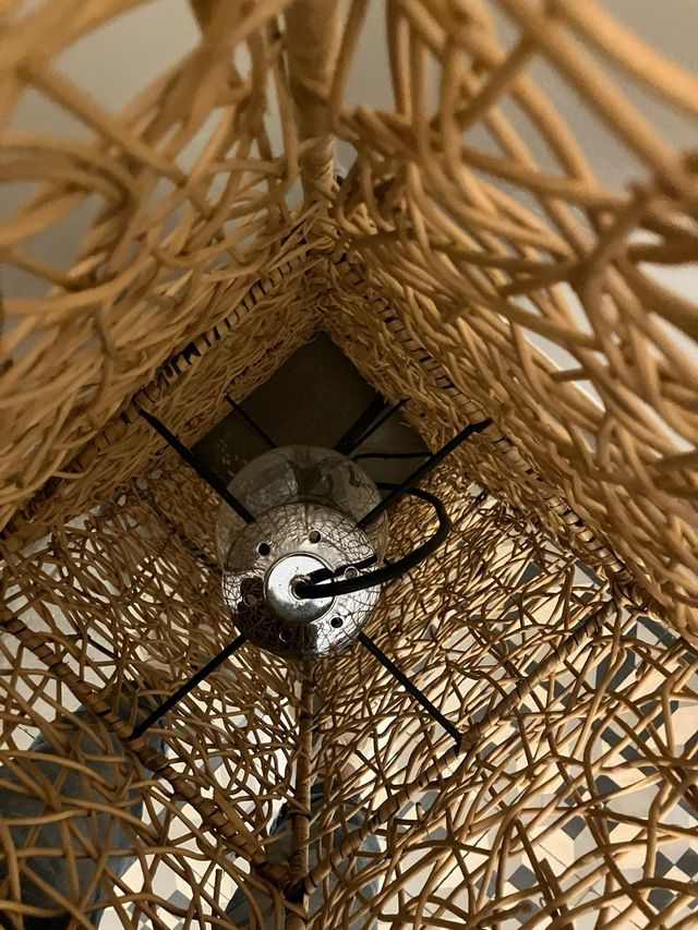 Lámpara de pie de rayan