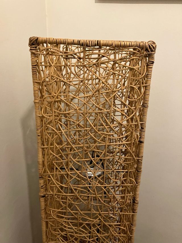 Lámpara de pie de rayan