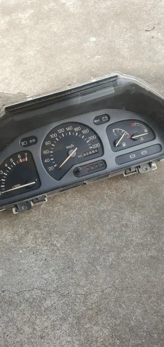 Cuentakilómetros Ford Fiesta XR2i