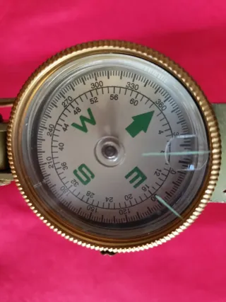 Brújula de senderismo vintage