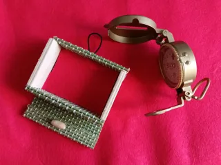 Brújula de senderismo vintage