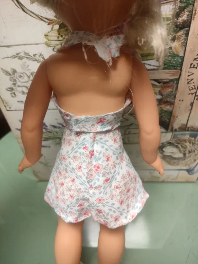 Gonna e top a fiori per Nancy