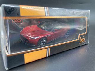 Coche a escala 1/43 Aston Martin DB11 Ixo