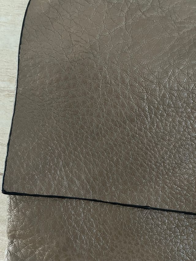 Bolso imitación piel marrón y gris