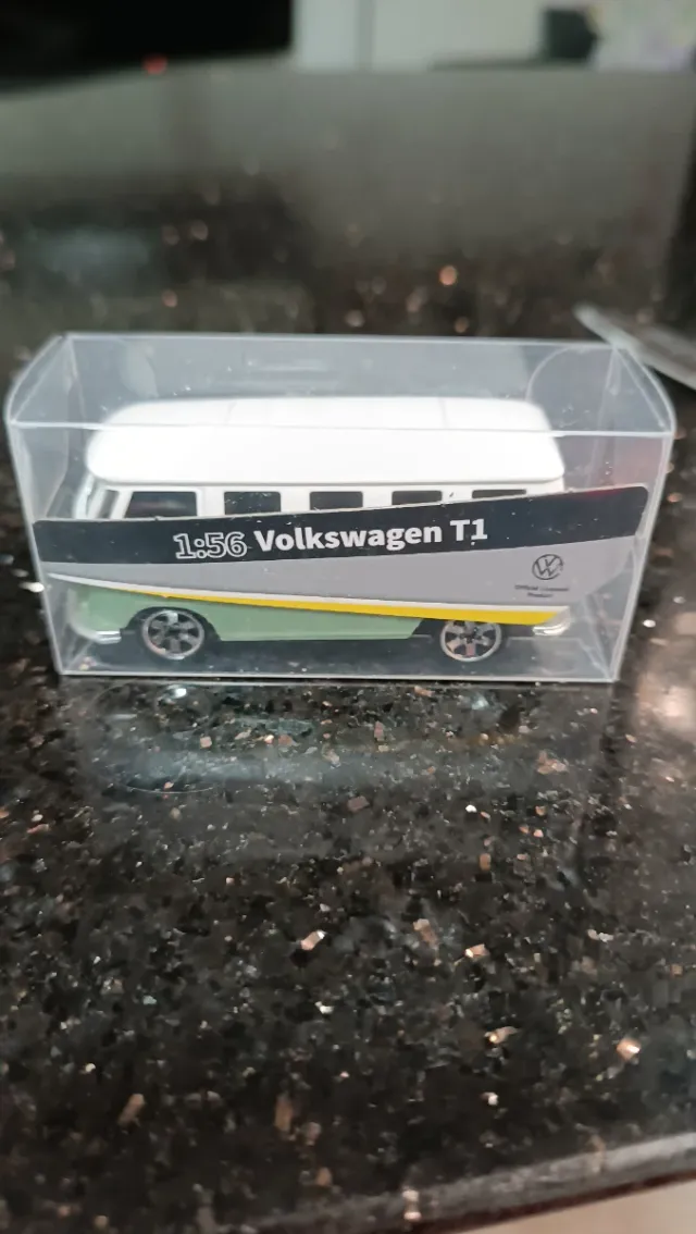 2 Volkswagen T1 Furgoneta