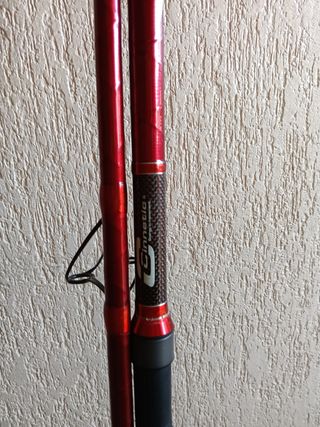 Caña de pescar roja