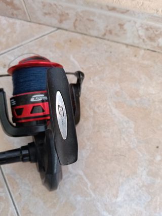 Caña de pescar roja