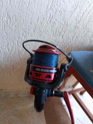 Caña de pescar roja