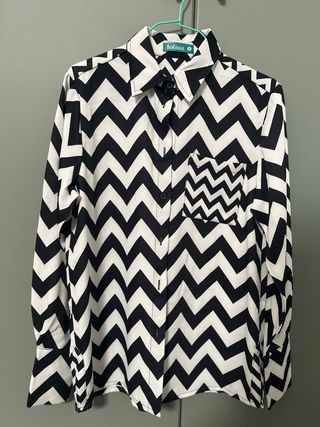 Camisa Lolina Talla S Zigzag Blanco y Negro