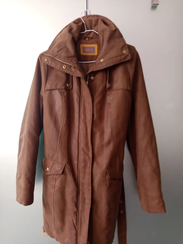 Abrigo marrón mujer