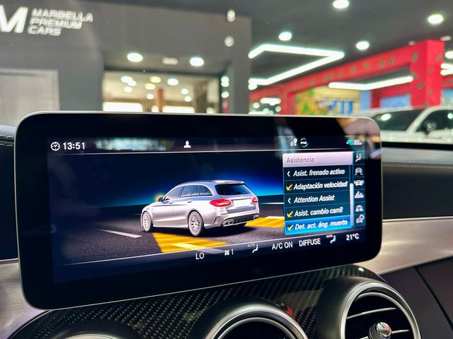 Mercedes-Benz AMG C63 Estate V8 Biturbo 476cv