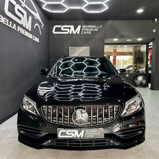 Mercedes-Benz AMG C63 Estate V8 Biturbo 476cv