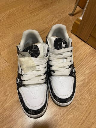 Zapatillas Louis Vuitton Blancas y Negras