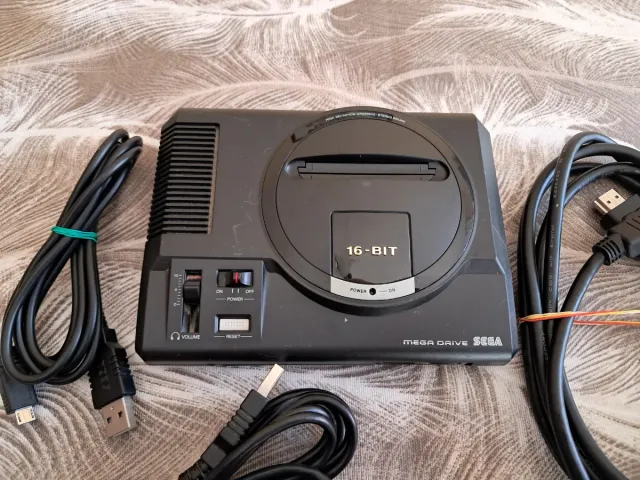 Sega Mega Drive Mini Console Completa