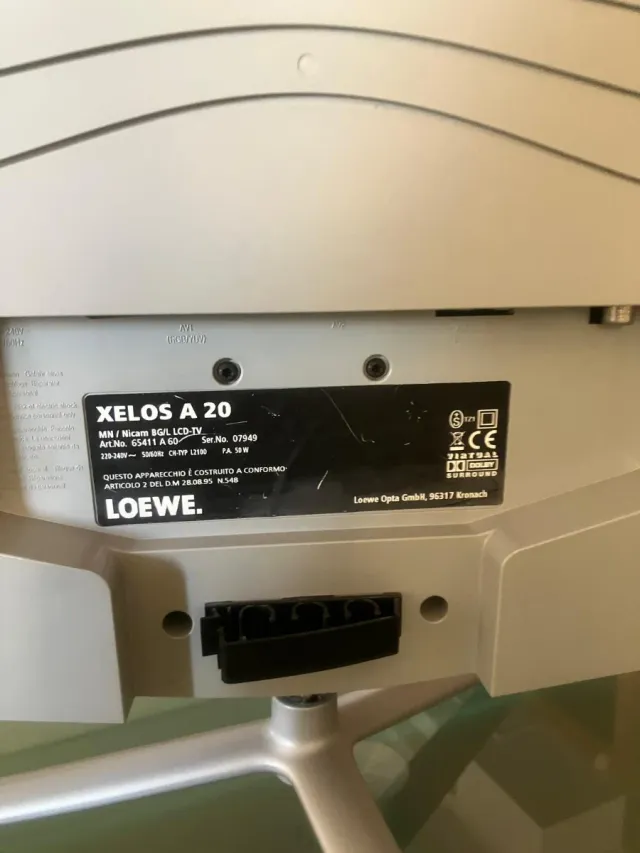 Pantalla TV Loewe Xelos A 20